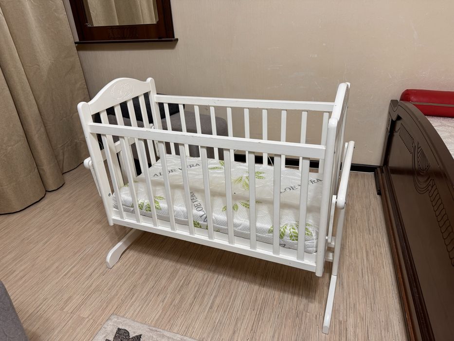 Отдам кроватку бесплатно