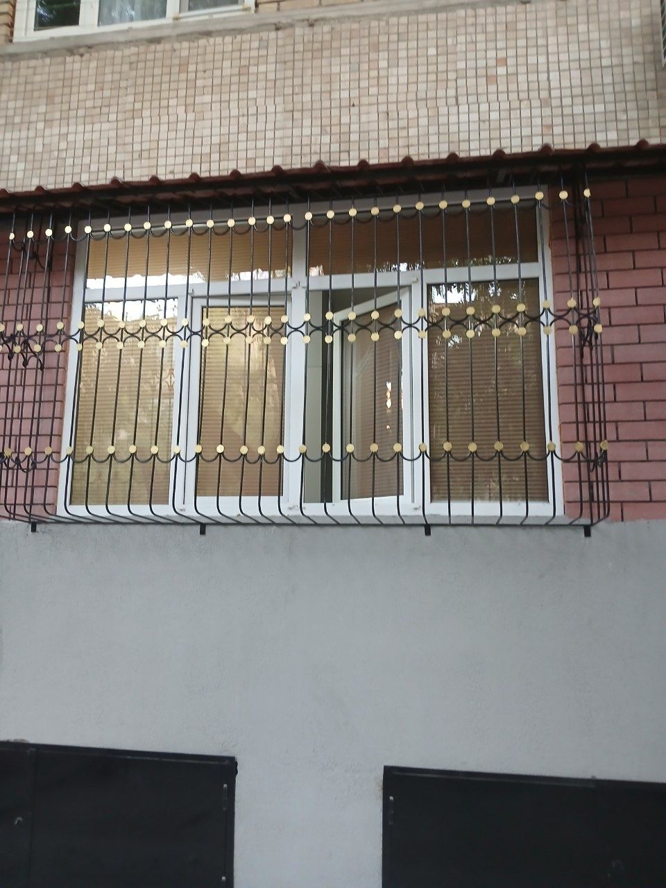 Reshotka temir eshik