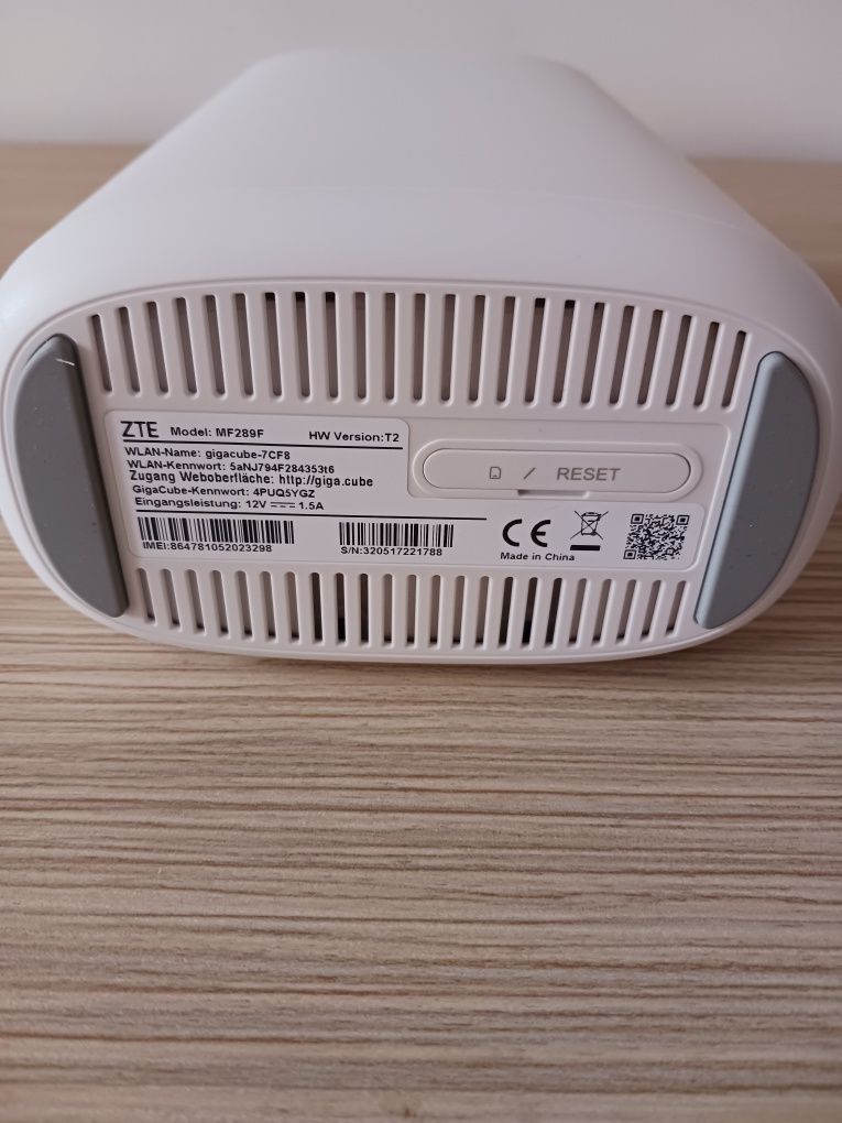 Router ZTE MF289F Hotspot 4G+ Modem Wifi cu SIM decodat