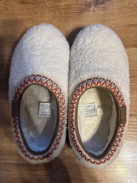 UGG papuci marimea 36