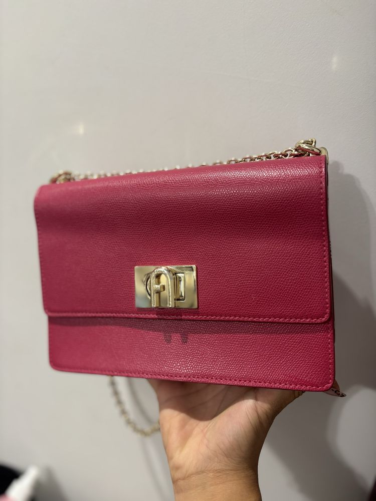 Furla 1927 модел