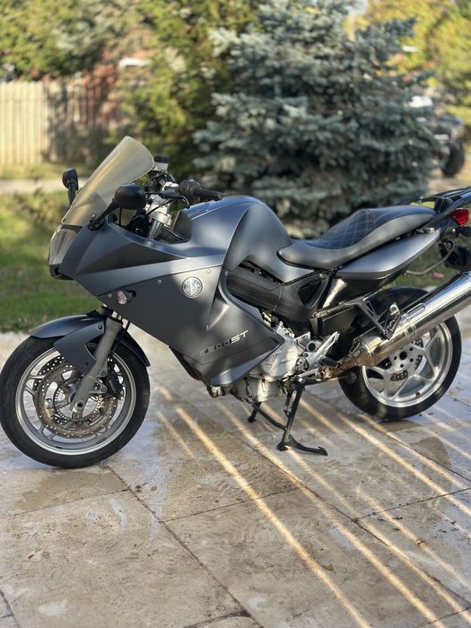 Vand sau schimb cu cross BMW F800 ST