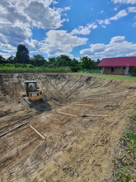 Buldo Miniexcavator Incarcator frontal Sapatura canale Nivelare teren