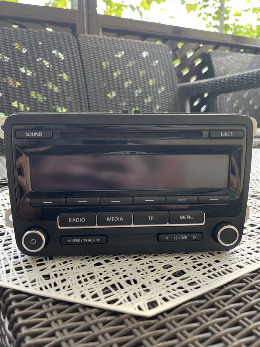Casetofon Radio/CD Original Volkswagen Jetta MK6