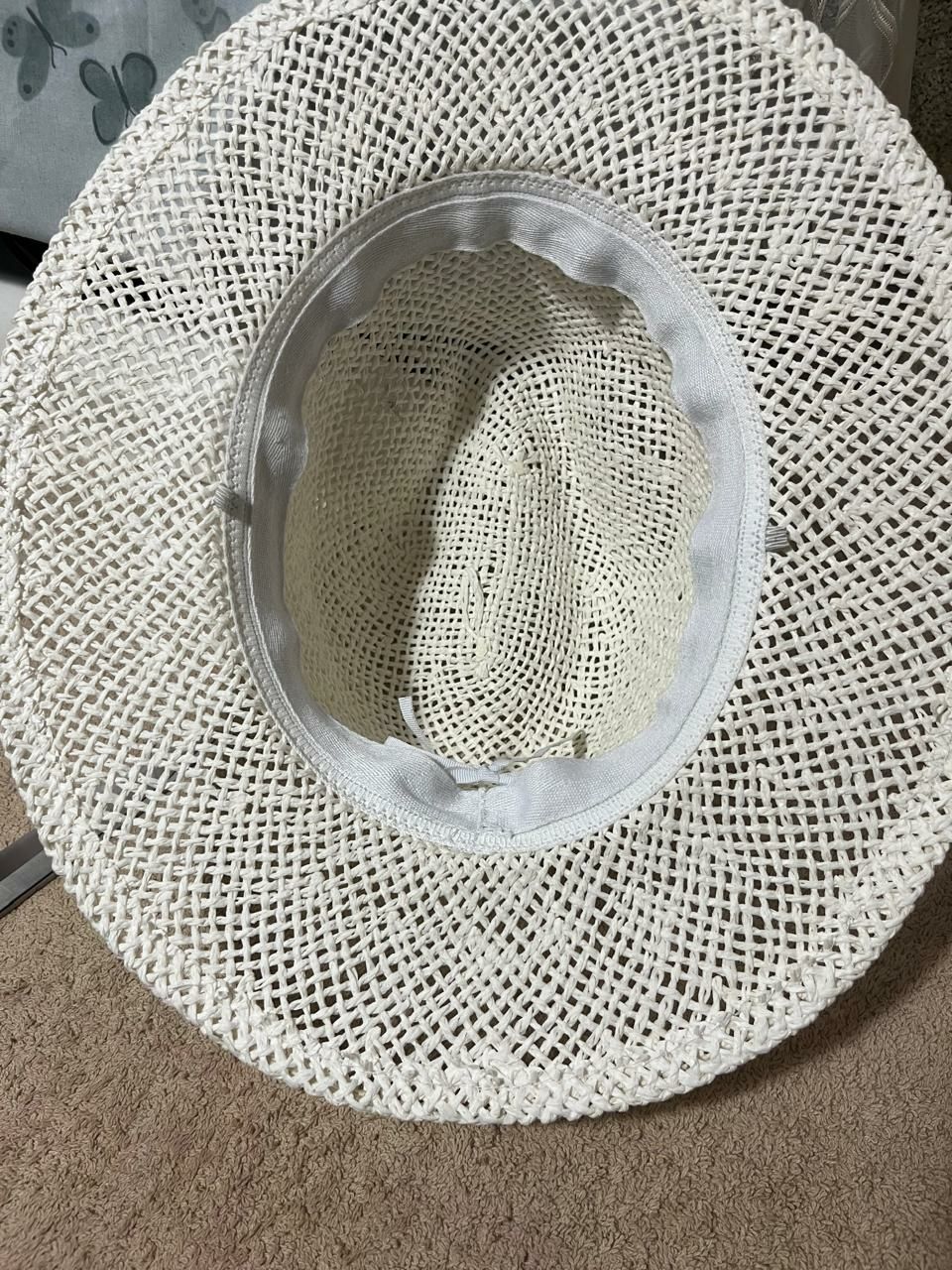 Продам шляпу летнюю.