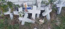 Cruci / cimitir mica