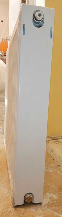 Calorifer radiator din otel Ferroli 600 x 600 x 100 mm console incluse