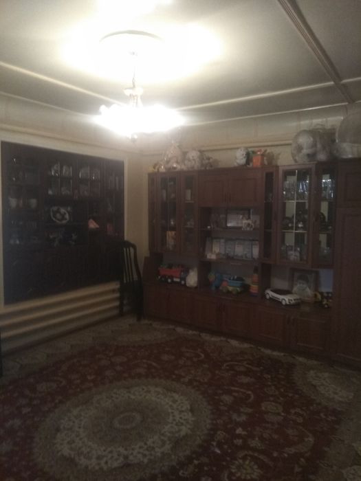 Кибрай, Ун курган, 4 сотих уй. 6 хона
