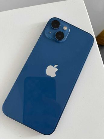 Iphone 13 син с 2г гаранция, като нов.