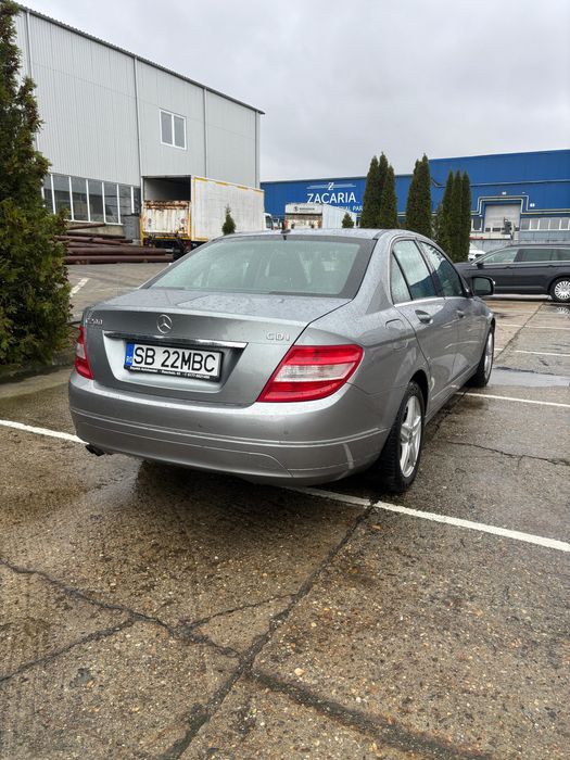 Vand Mercedes C200 W204 137.000 km reali