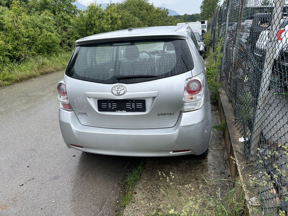 Toyota Verso Бензин 2012г ЗА ЧАСТИ!