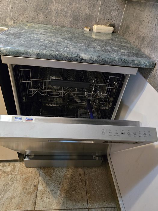 Masina de spalat vase Beko