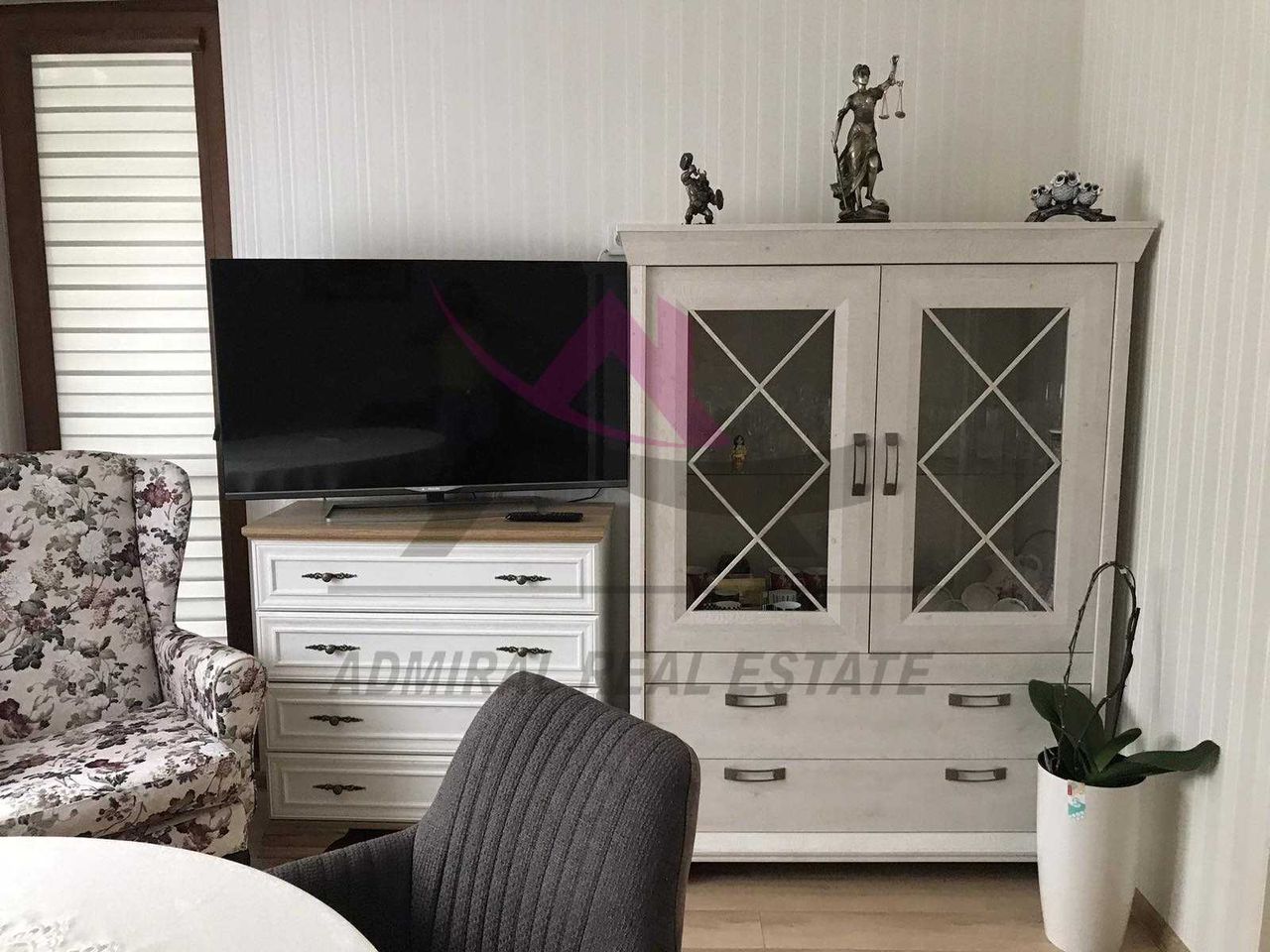 Дава се под наем Тристаен апартамент в Варна, Чайка - 87 кв.м за 850 € - Снимка #1