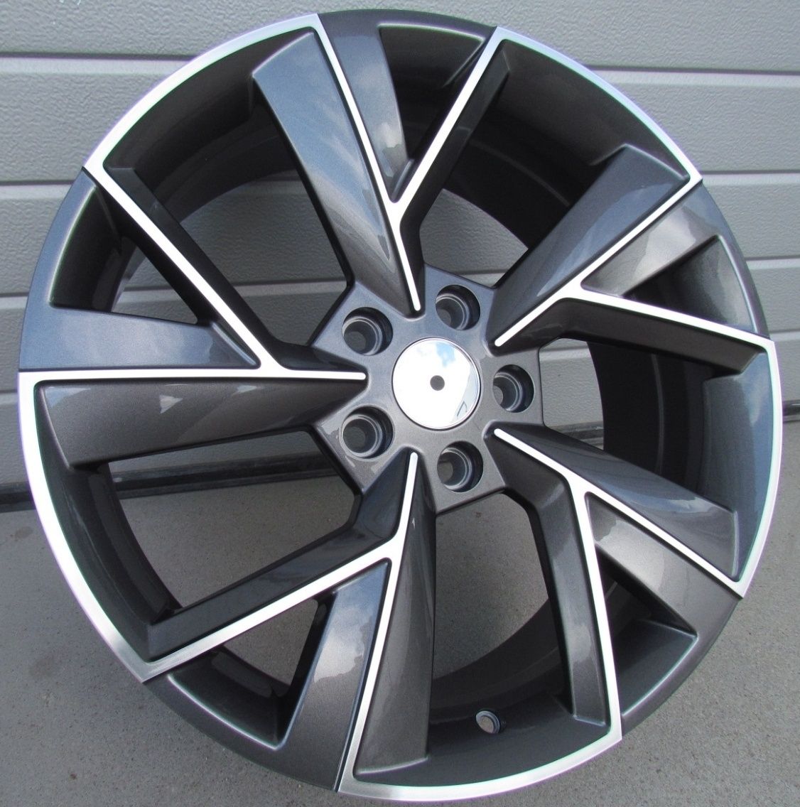 Джанти за Шкода и VW 18" 5x112 Djanti za Skoda Сеат Seat Пасат