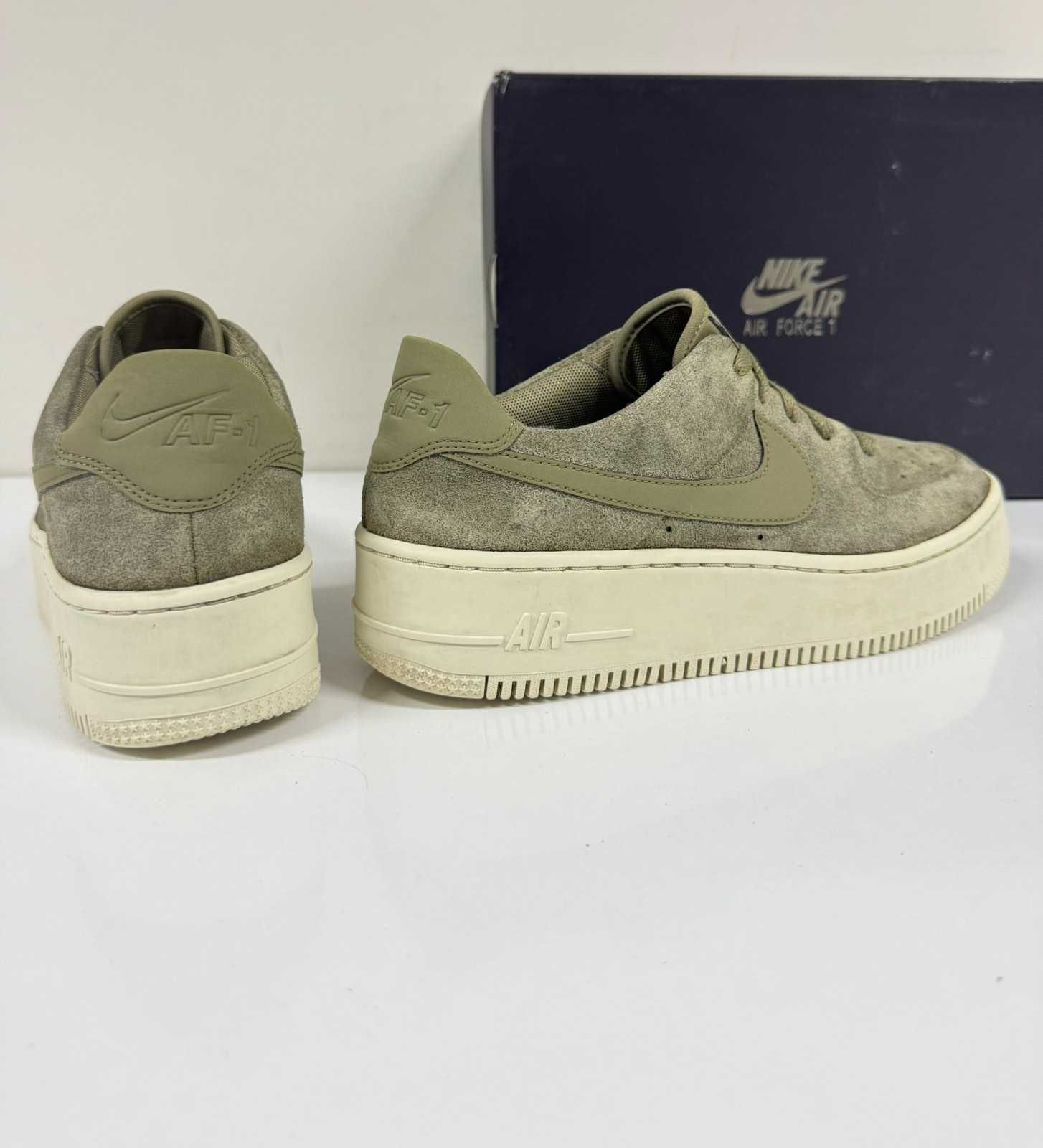 Nike Air Force 1 07