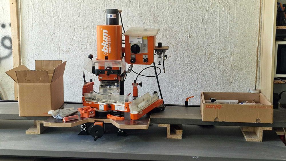 Blum Minipress P