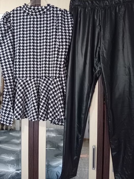 Set ,bluză și pantaloni de piele mărime S/M