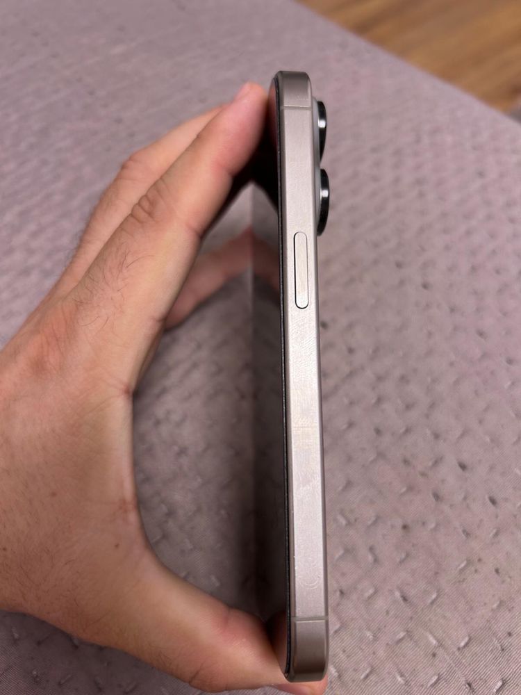 Vand iphone 15 Pro
