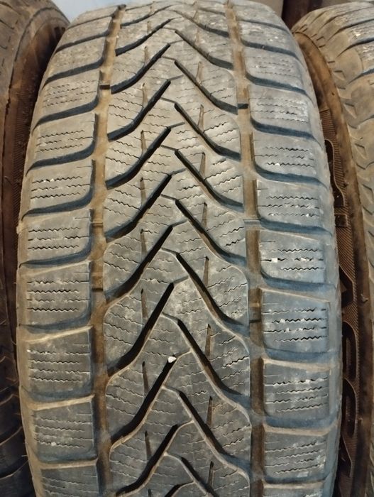 Зимни гуми Lassa Competus 215/60/17