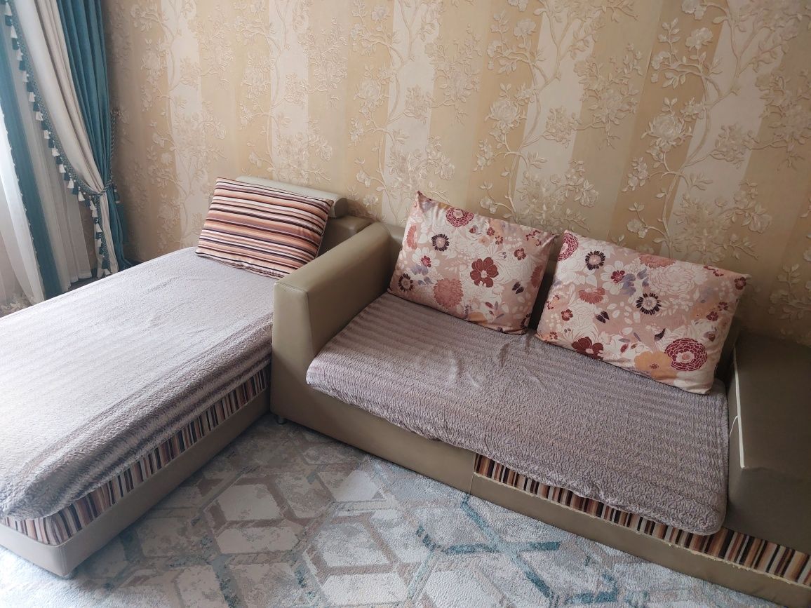 Отдам диван и кровать  даром