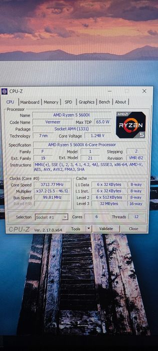 Компютър геймърски  ryzen 5600x ,rx 6600xt ,16 рам 3000mhz, захр.650+