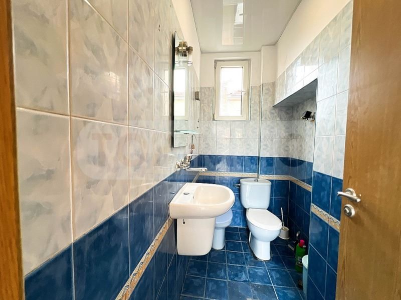 Продава се Тристаен апартамент в Варна, Централна поща - 120 кв.м за 1567 €/кв.м - Снимка #8