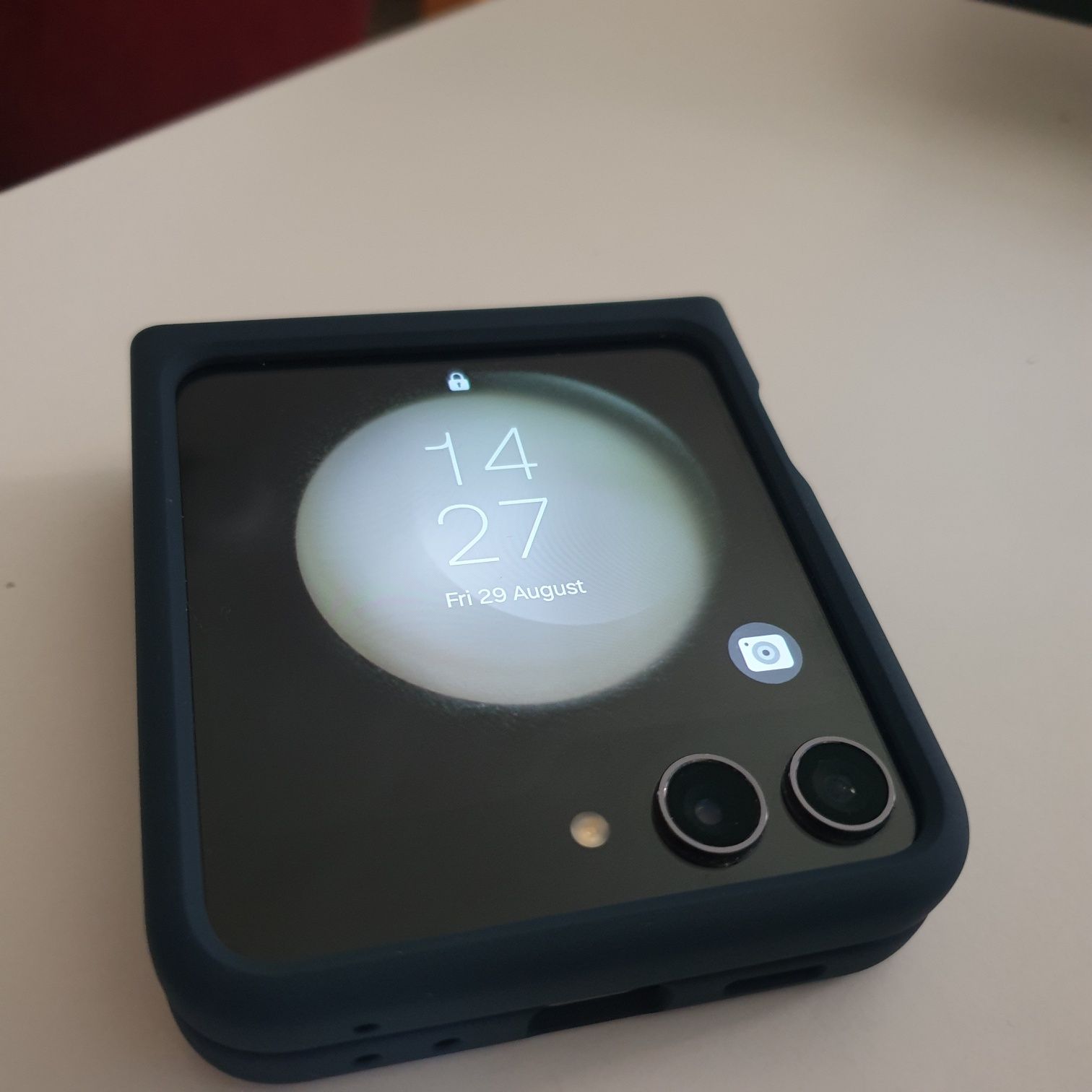 Samsung galaxy flip 5