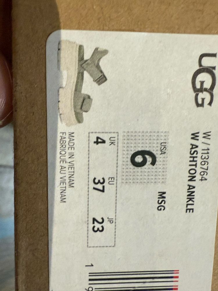 Сандали UGG 37 номер