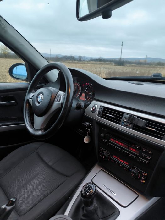 Vând sau schimb BMW E90