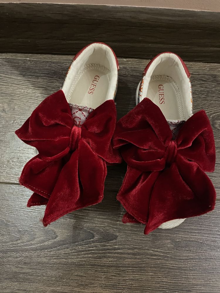 Детски обувки Guess Limited