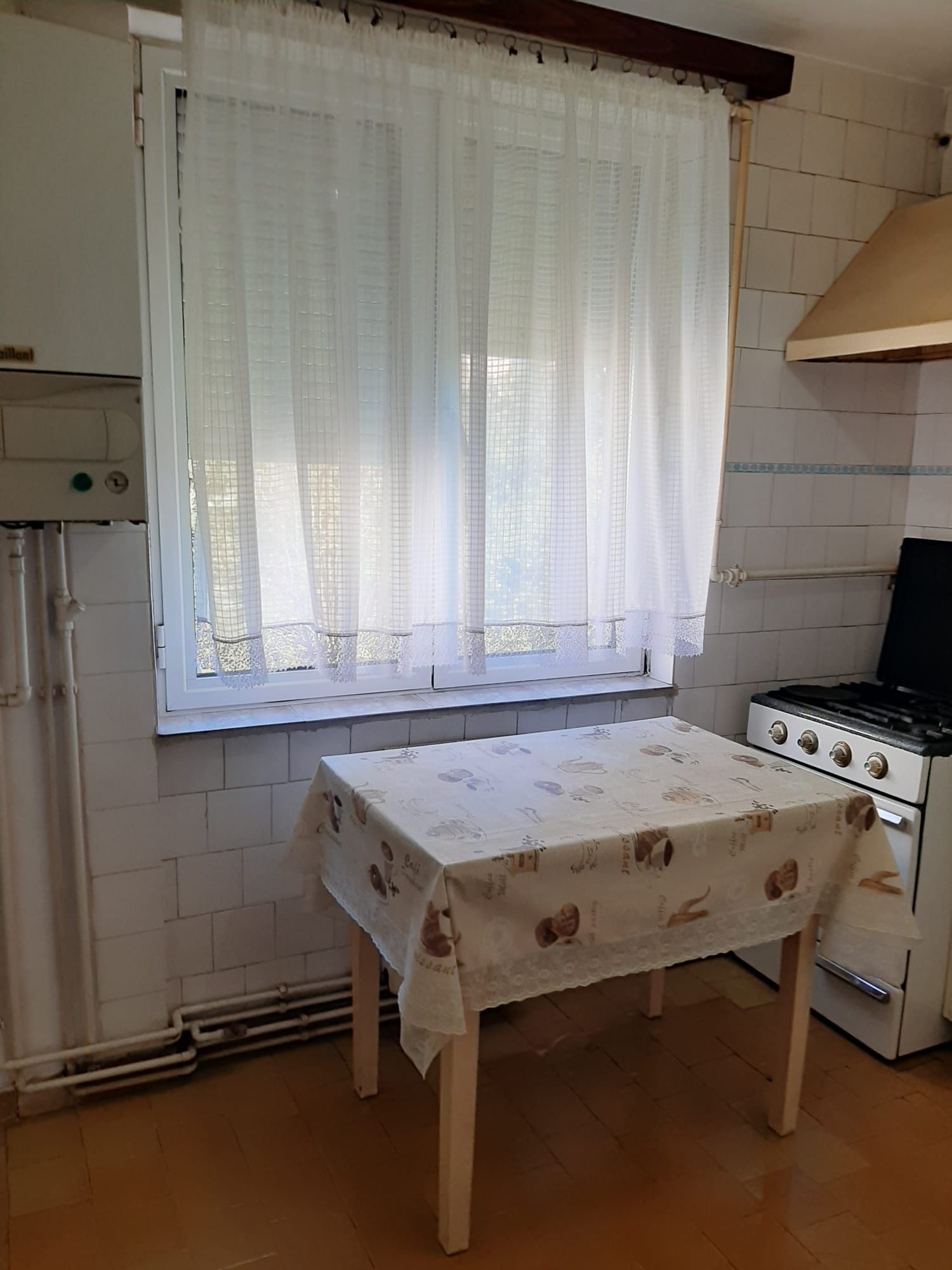 Vand apartament 3 camere Dambu