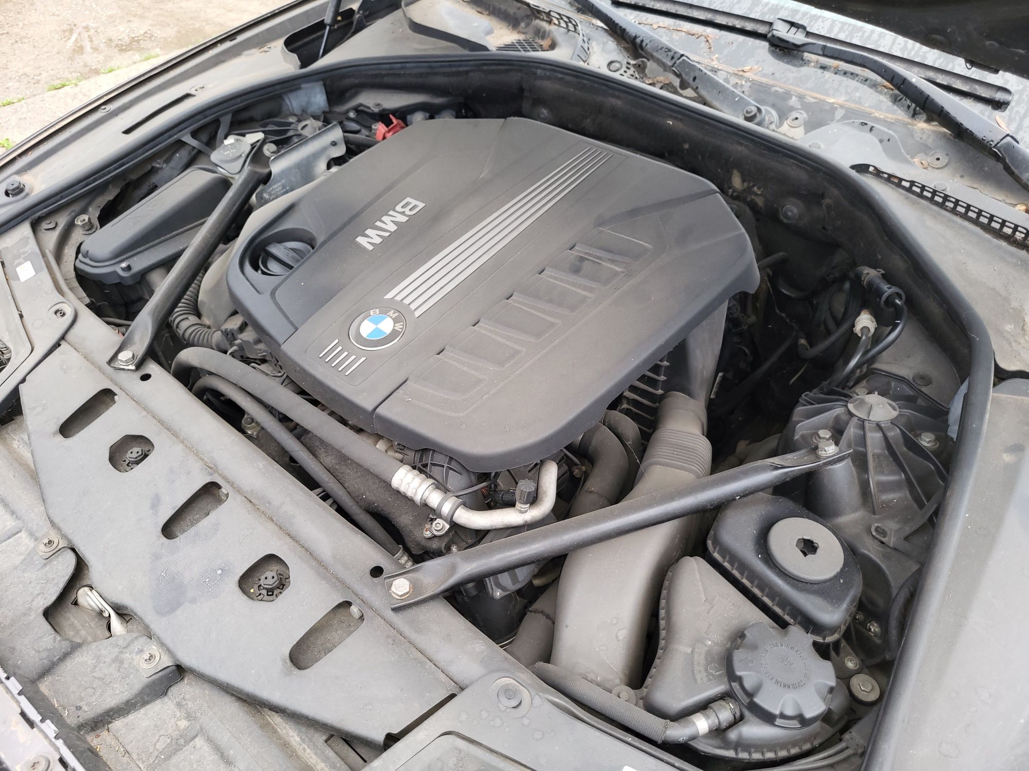 Motor bmw n57 258 cp