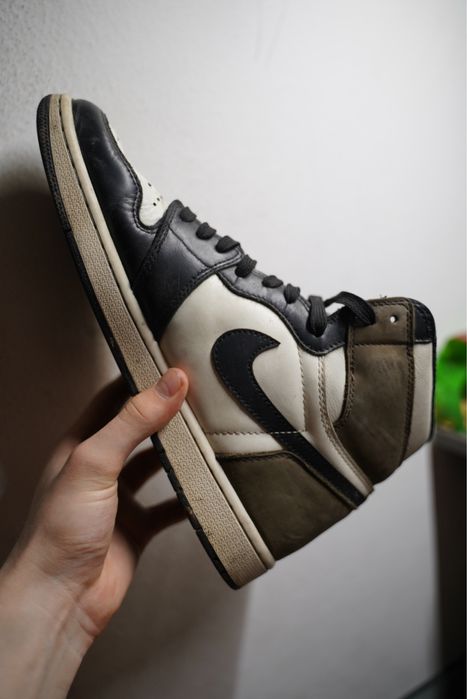 Jordan 1 Mocha marimea 45