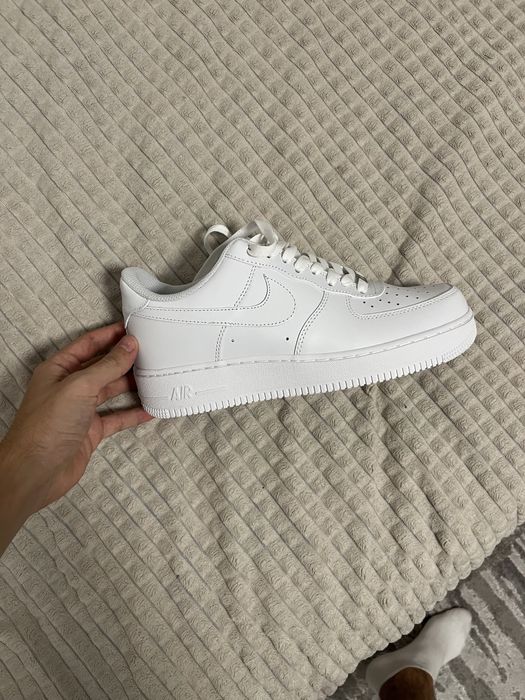 air force 1 triple white