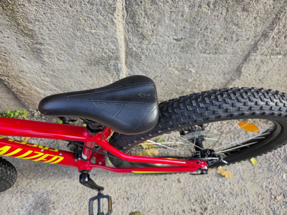 Specialized Riprock 24 цола 1x8 скорости с дискови спирачки Fat bike