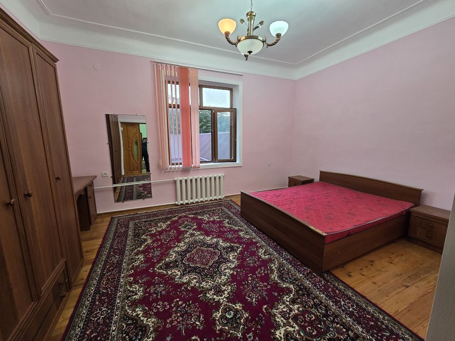 Квартира сотилади 150 квадрат 2 этаж 150 000 уе яна хавличасиям бор