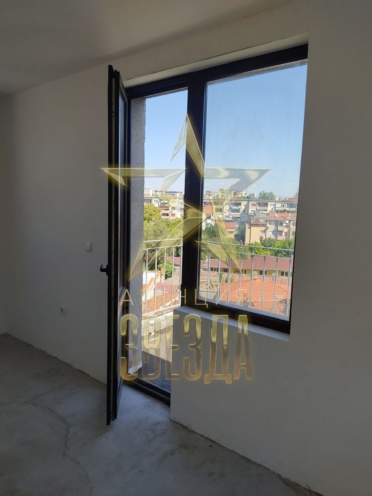 Продава се Двустаен апартамент в Пловдив, Старият град - 80 кв.м за 1875 €/кв.м - Снимка #4