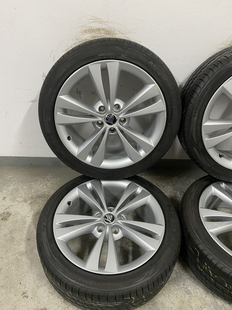 Jante 18 originale Skoda Octavia Vw Golf cu anvelope de vara