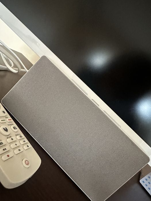 Телевизор Philips 24-инчов Full HD LED