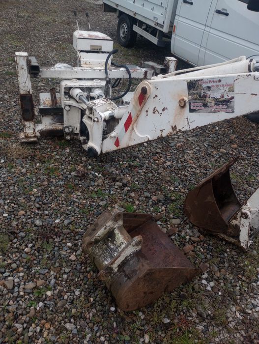 Brat excavator bobcat