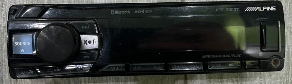 Радио с блутут Alpine