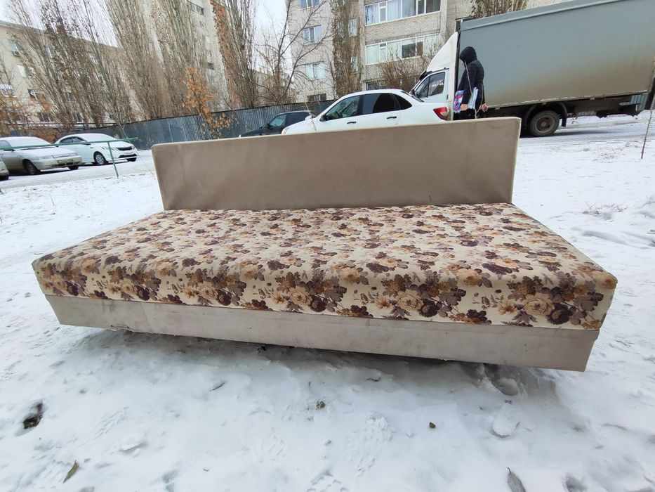 Продам диван раскладушка размер 2.50×2.00