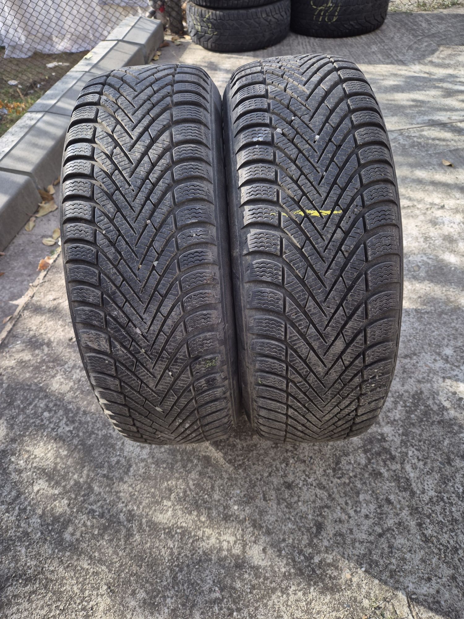 ГУМИ 215 60 17 - PIRELI dot 2023годи 7мм.на