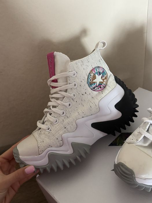 Converse Run Star Motion