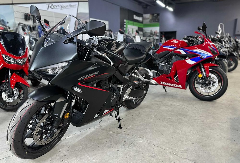 Honda CBR 650R 2025 nou 0 km - livrare prin Honda Constanta
