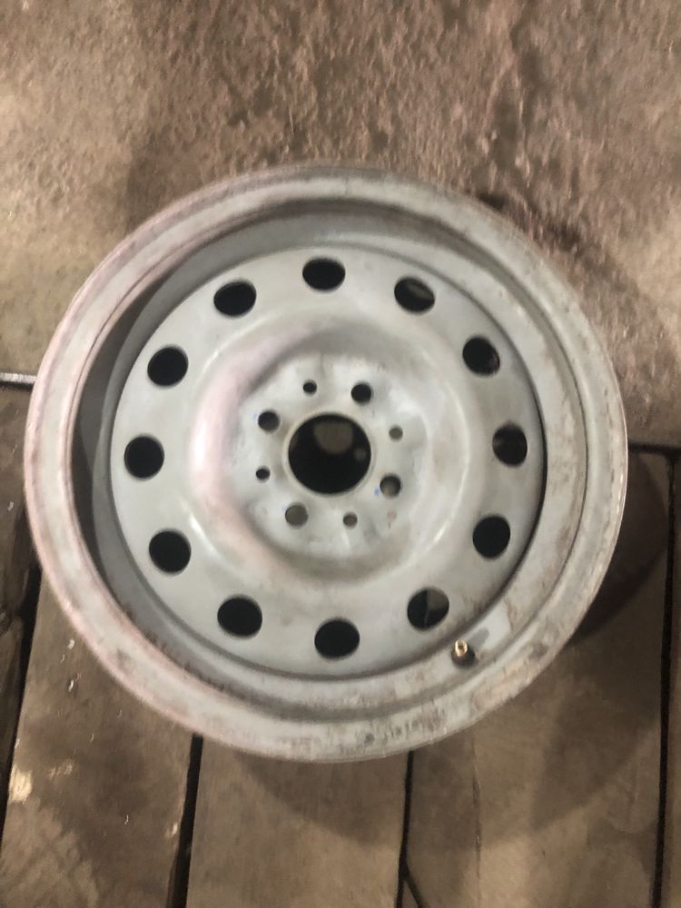 Продам железный диск r14