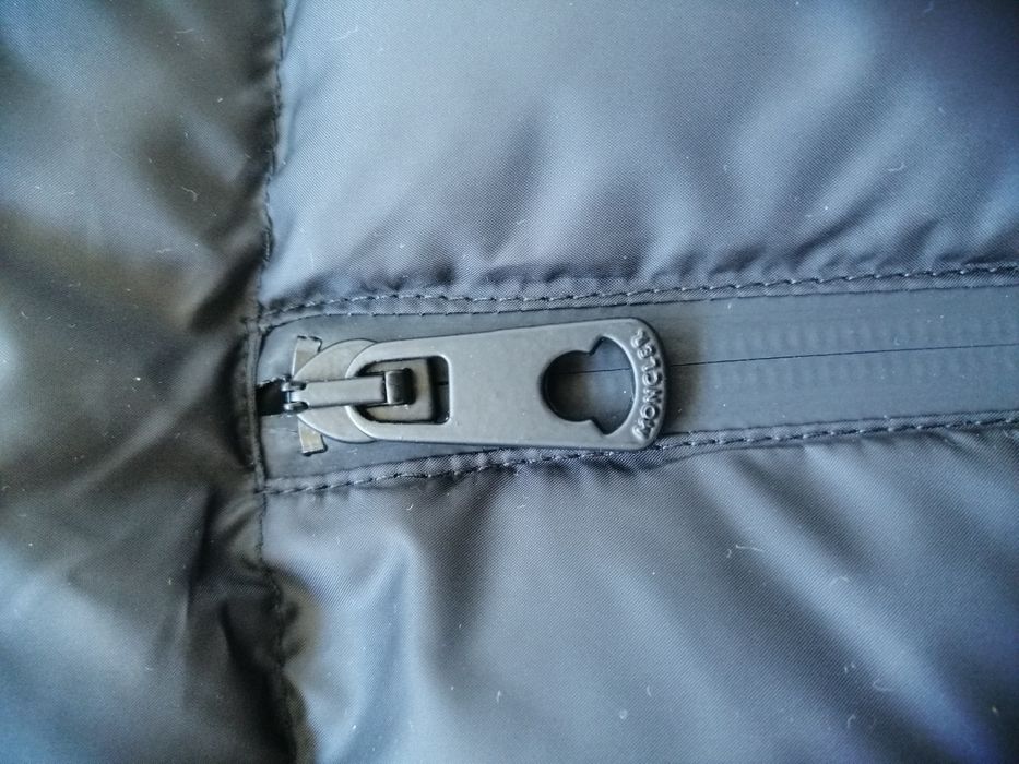 Moncler мъжки елек в черен цвят   3 5 6
