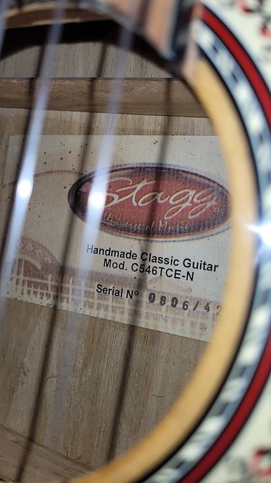 Chitară clasică electroacustică Stagg C546TCE-N – stare foarte bună