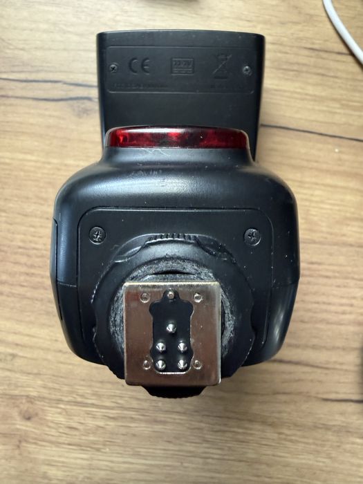 Blitz godox V860c pentru canon