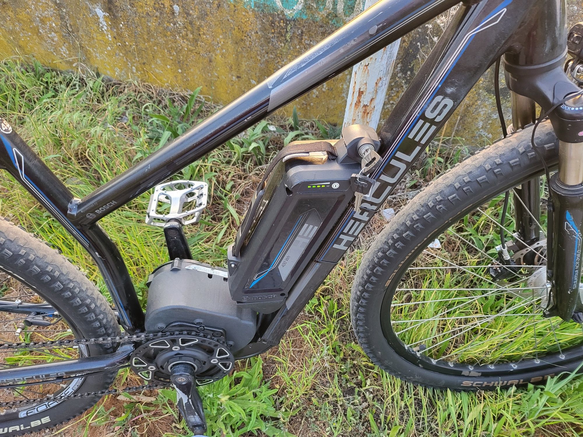 Vand bicicleta electrica Hercules cu motor Bosch si roti 29
